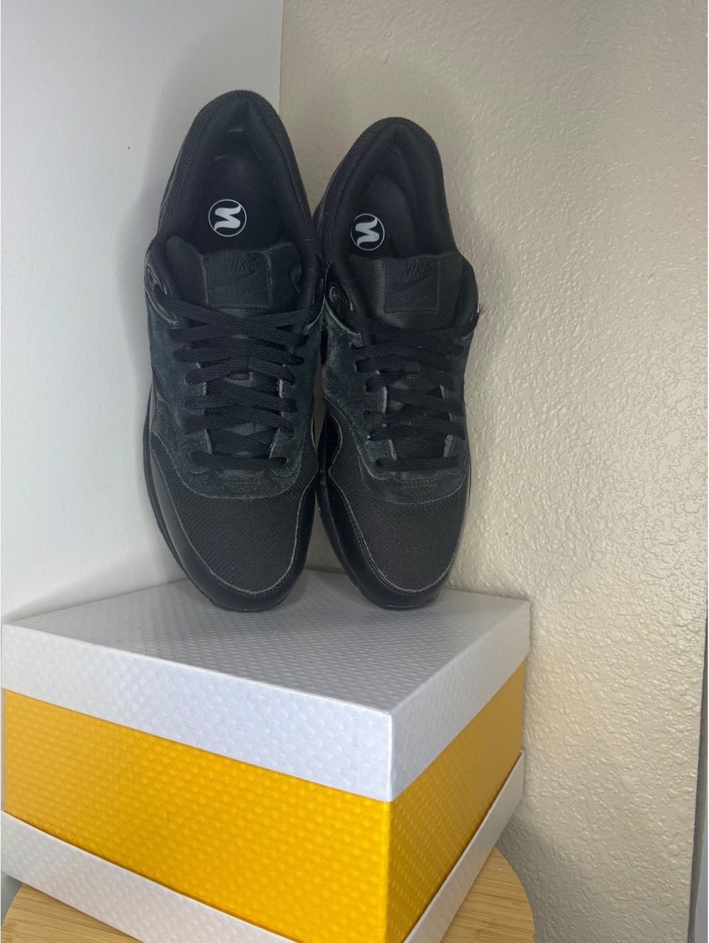 Nike Air Max 1 Triple Black Men’s Size 13 Sneakers 2015 Used No Box - Picture 5 of 6